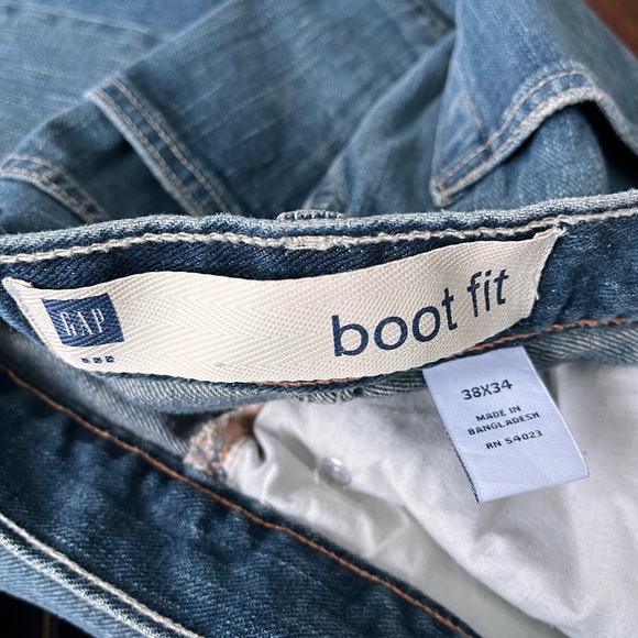 Gap Jeans - Picture 2 of 2